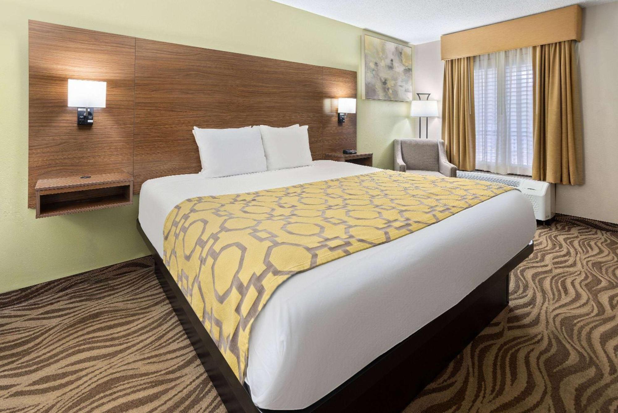 Hotel Baymont By Wyndham Griffin Exterior foto